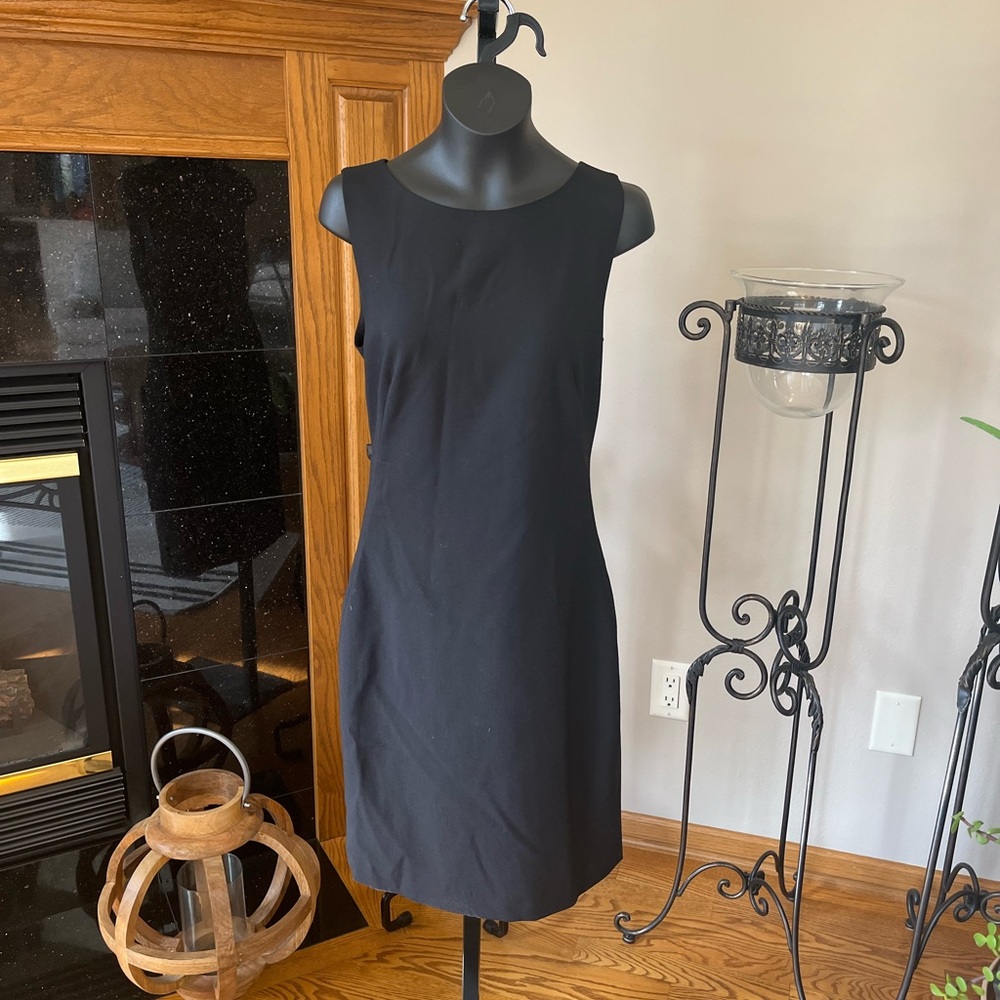 Theory Elegant Black Sleeveless Dress